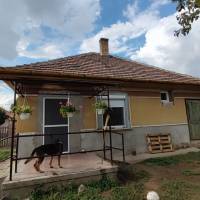 Pilis állomás közelében 2 szobás ház vált eladóvá