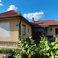 Pilisen vasúthoz közeli 3szoba nappalis ház vált eladóvá.